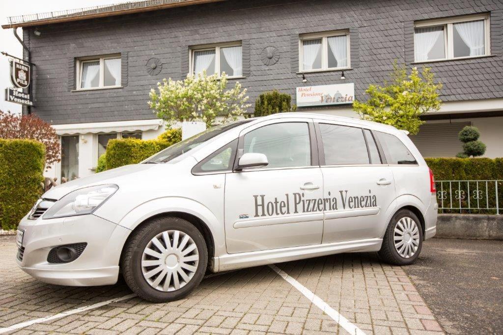 Hotel Pizzeria Venezia Sohren المظهر الخارجي الصورة