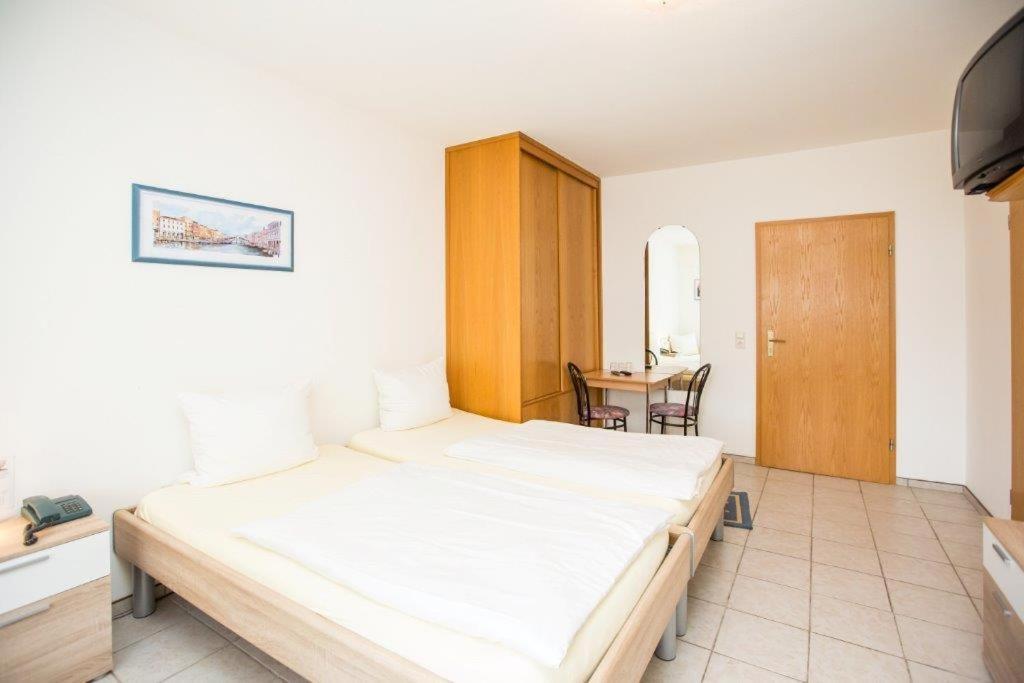 Hotel Pizzeria Venezia Sohren المظهر الخارجي الصورة